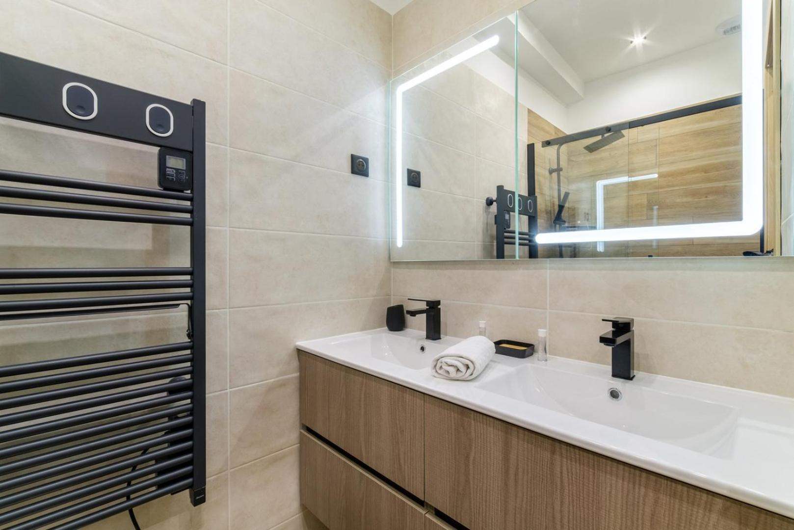 Vivez Antibes ! Logez A 6 Au Centre-Ville ภายนอก รูปภาพ